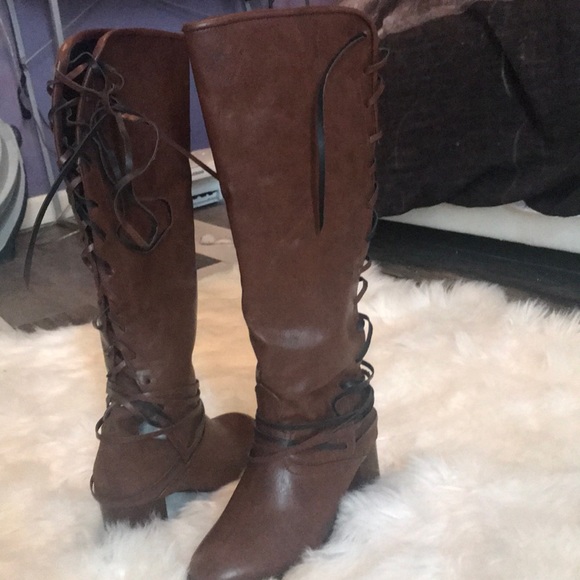 ❤️NEW LACE UP BOOTS❤️ - Picture 4 of 6